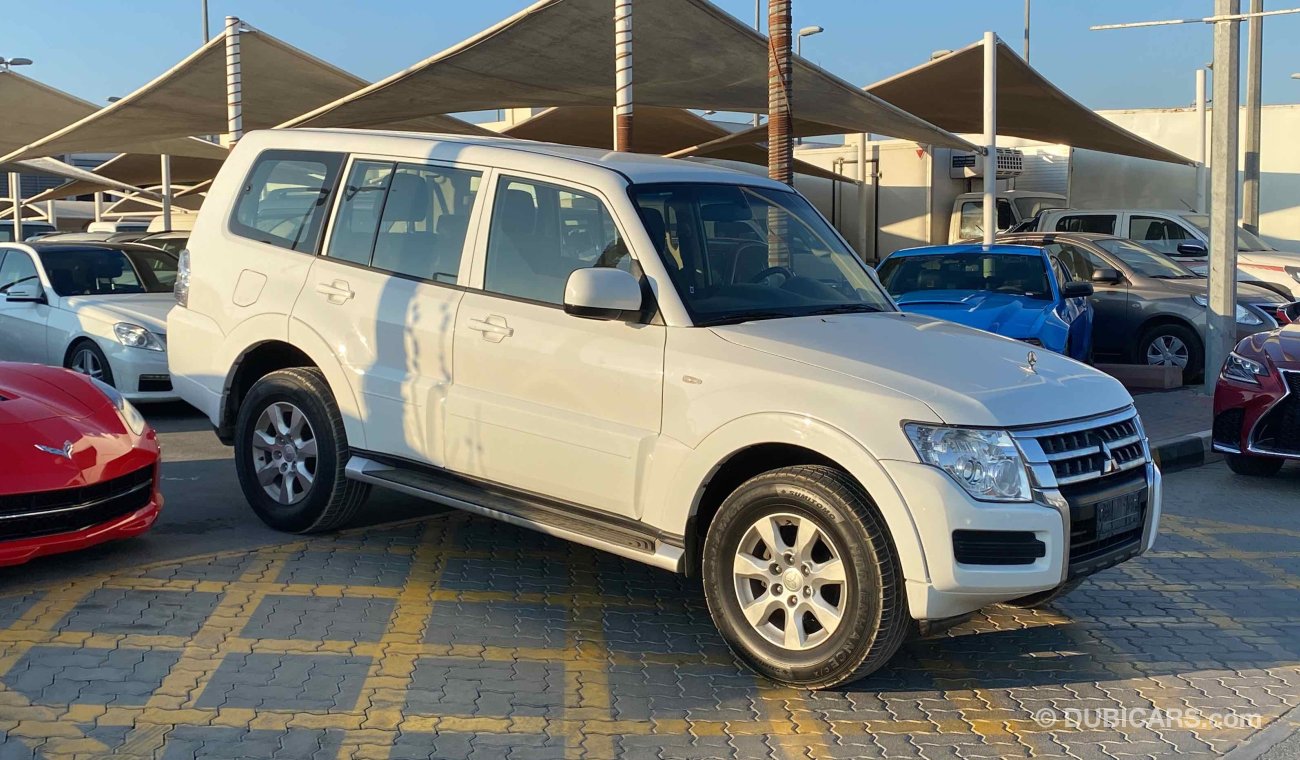 Mitsubishi Pajero خليجي بدون صبغ Ordinal paint GCC