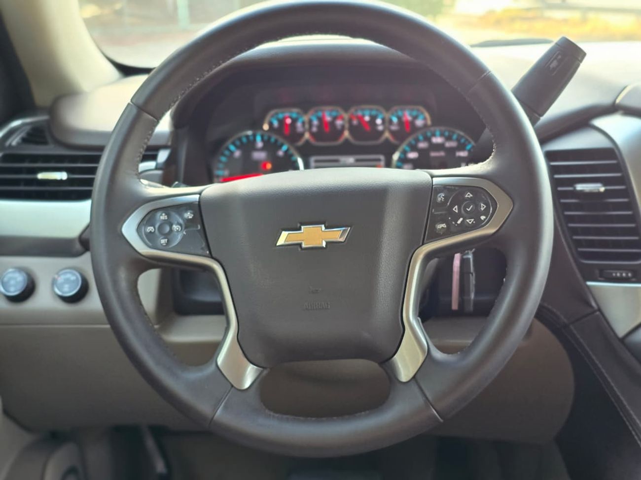 Chevrolet Tahoe LS 5.3L 4WD (8 Seater) CHEVROLET TAHOE LT 2018 GCC 2KEYS // PERFECT CONDITION