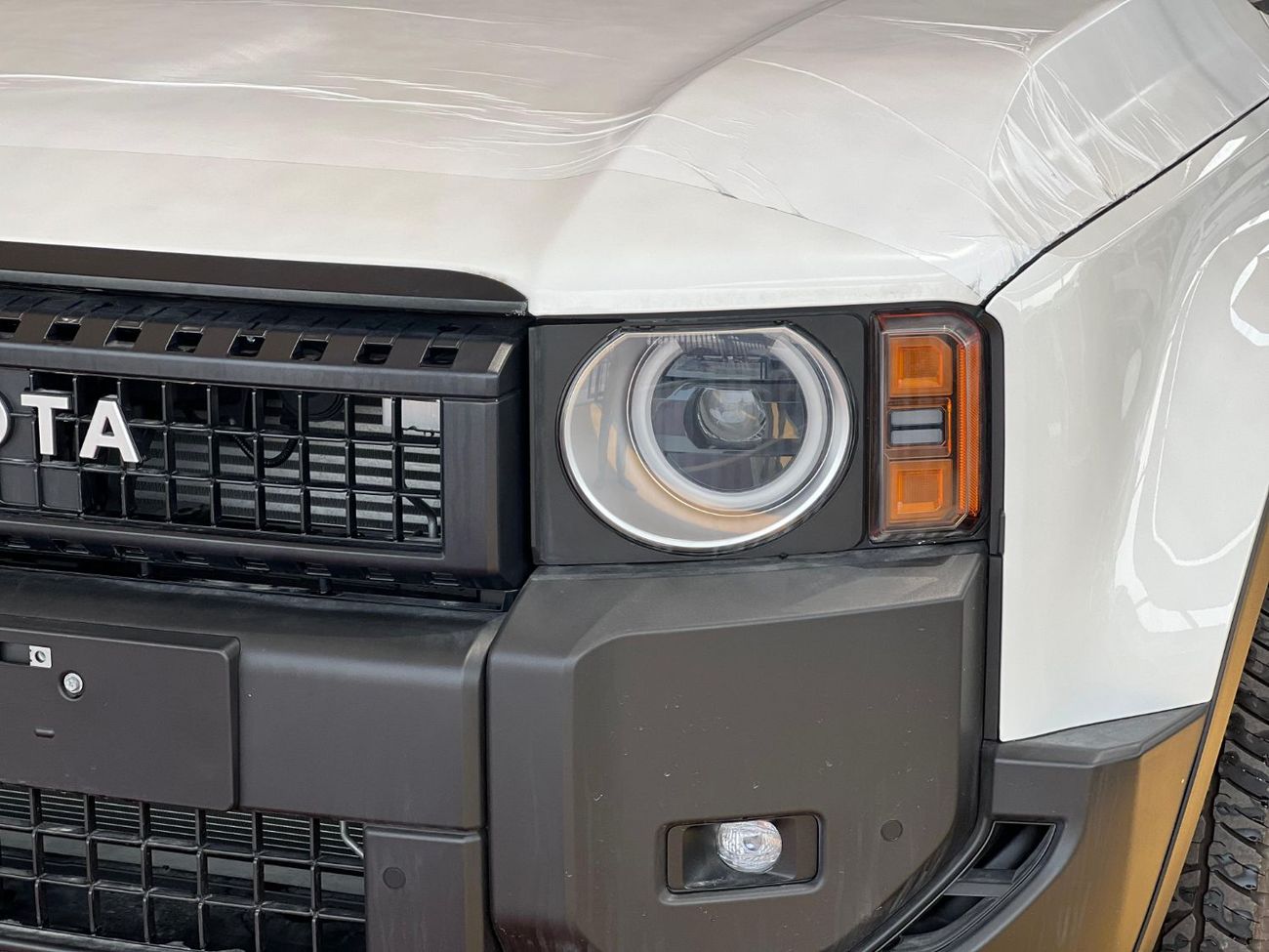 Toyota Prado TOYOTA LAND CRUISER PRADO VX - ENG 2.4L - MODEL 2024