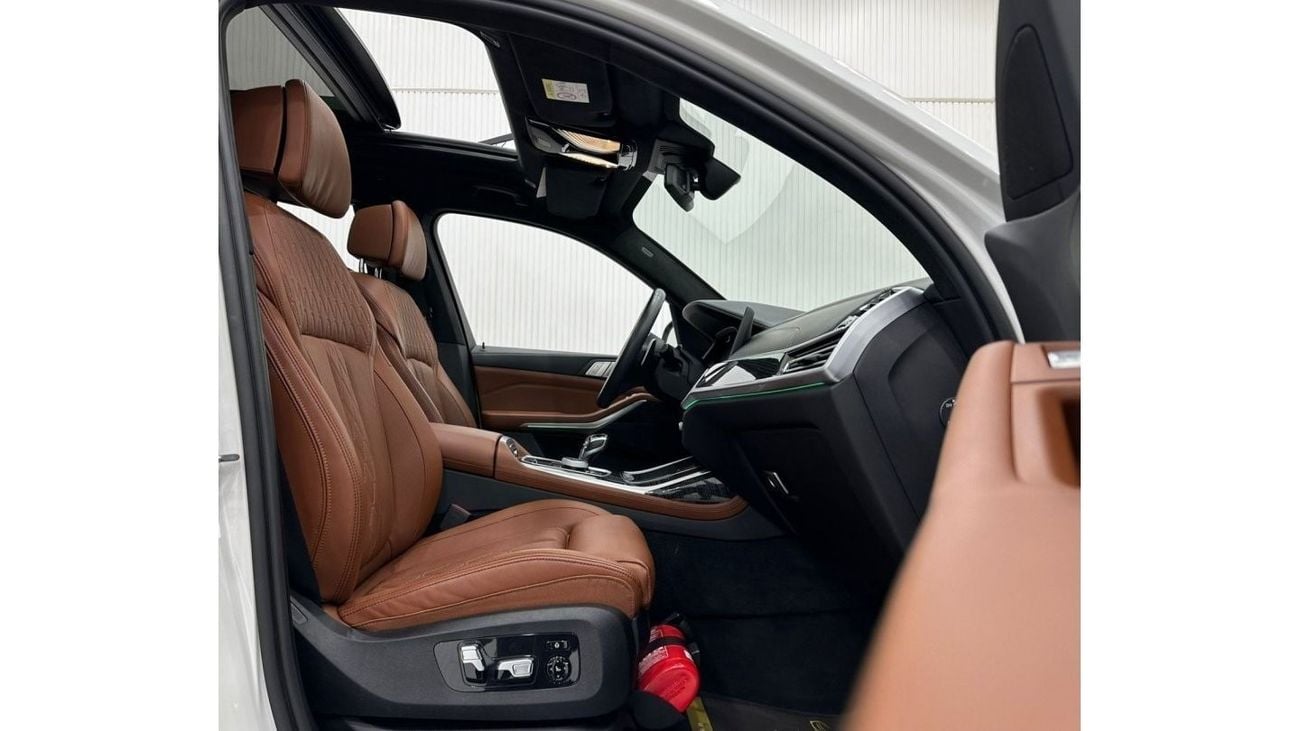 BMW X7 xDrive40i Luxury M Sport Package 2022 BMW X7 xDrive40i M-Sport 7 Seater, Jan 2027 BMW Warranty + Ser