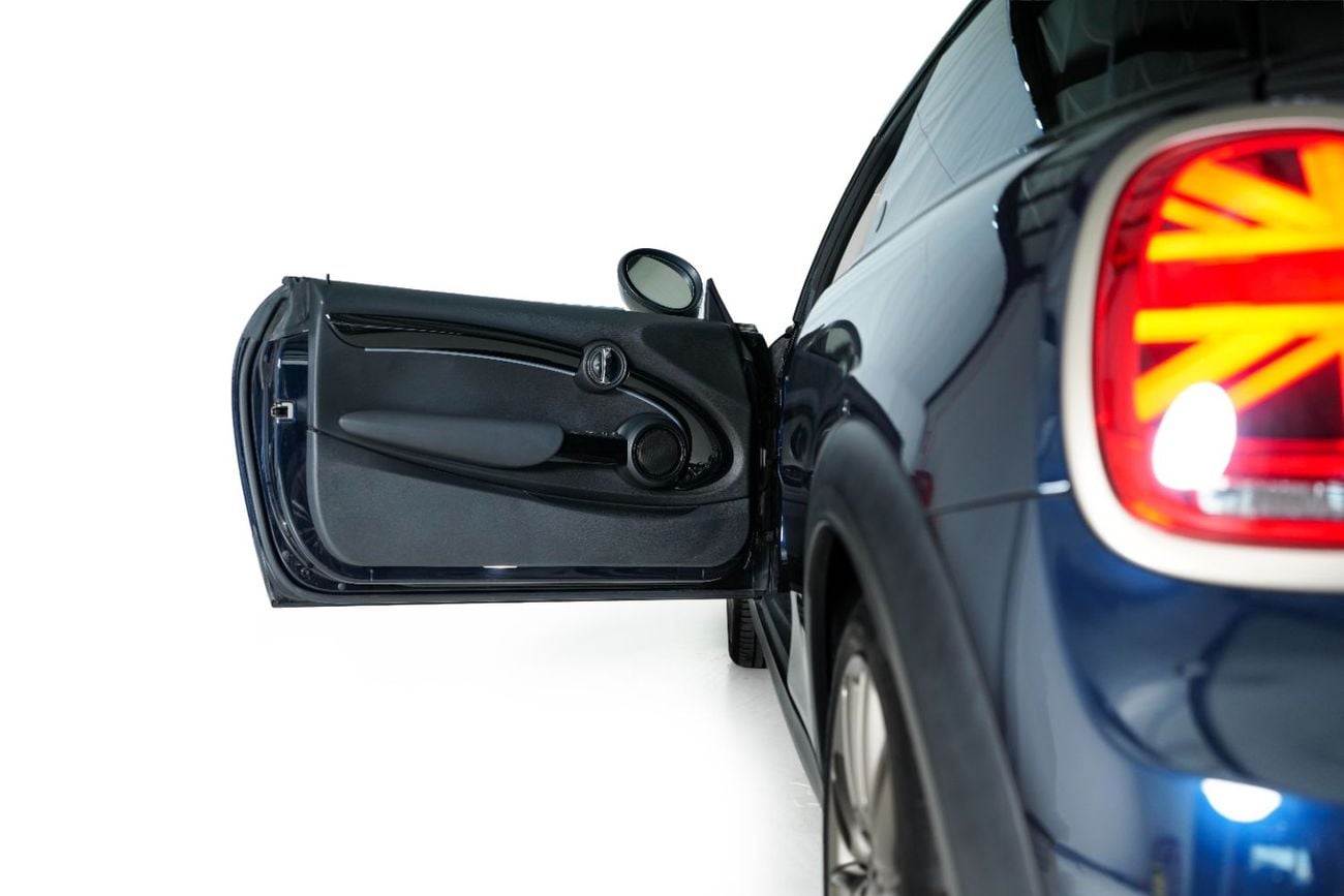 Mini Cooper S JUBLEE EDITION GCC-Mini Cooper Service History Available-Just Been Service-Special