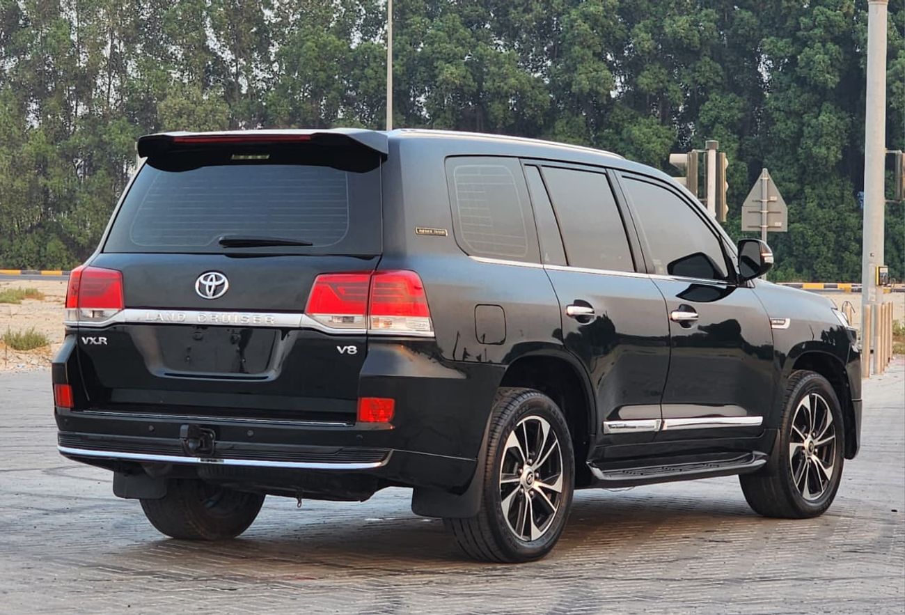 Toyota Land Cruiser GXR V8 MODEL 2012 UPGRADE 2021