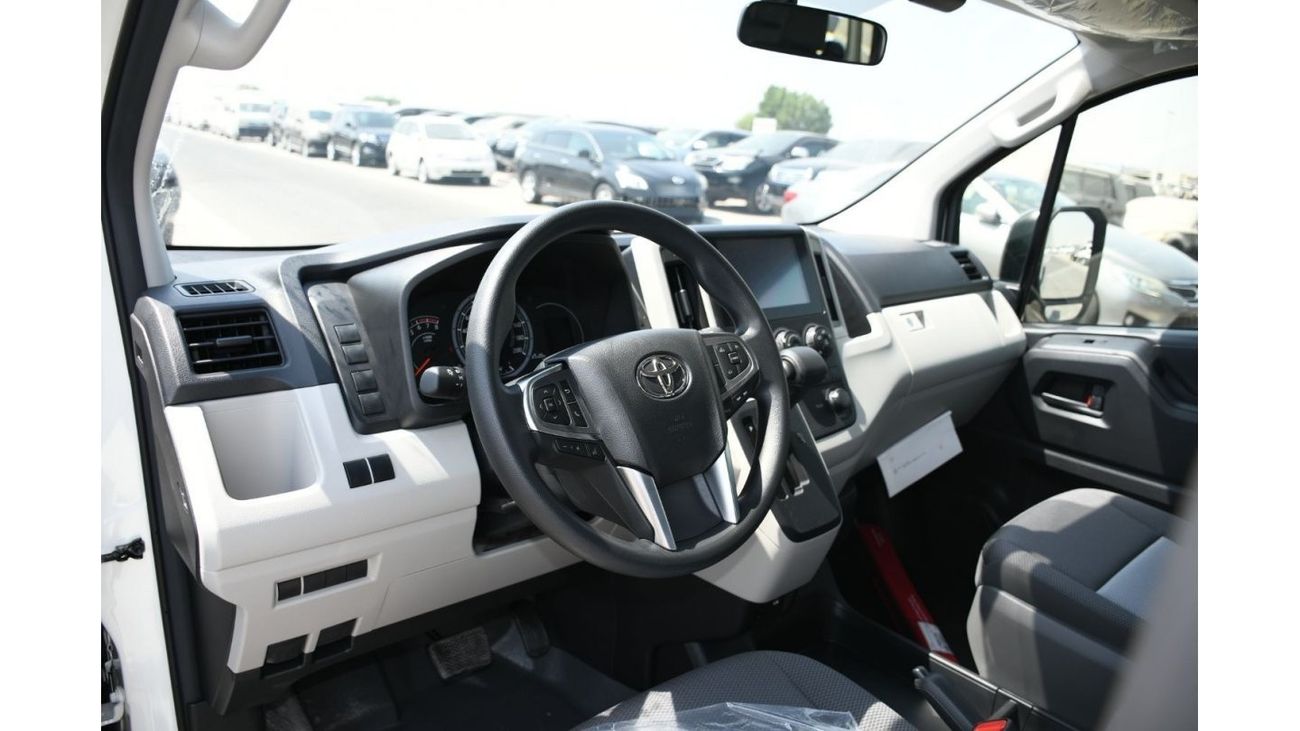 Toyota Hiace 3.5L AUTOMATIC 3 Point  Seats Belt