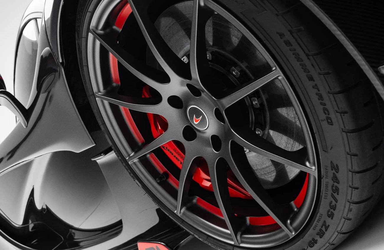 McLaren P1 3.8L V8 Twin-Turbocharged + Electric Motor