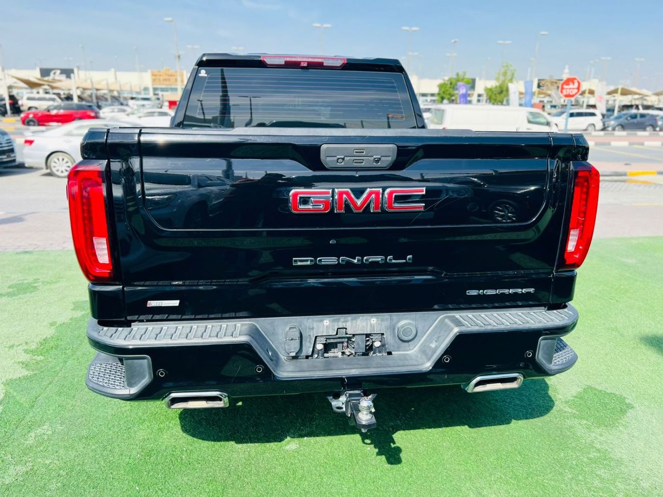 GMC Sierra GMC SIERRA DENALI 2020 5.3L V8 SLT Crew Cab (AWD) /V8