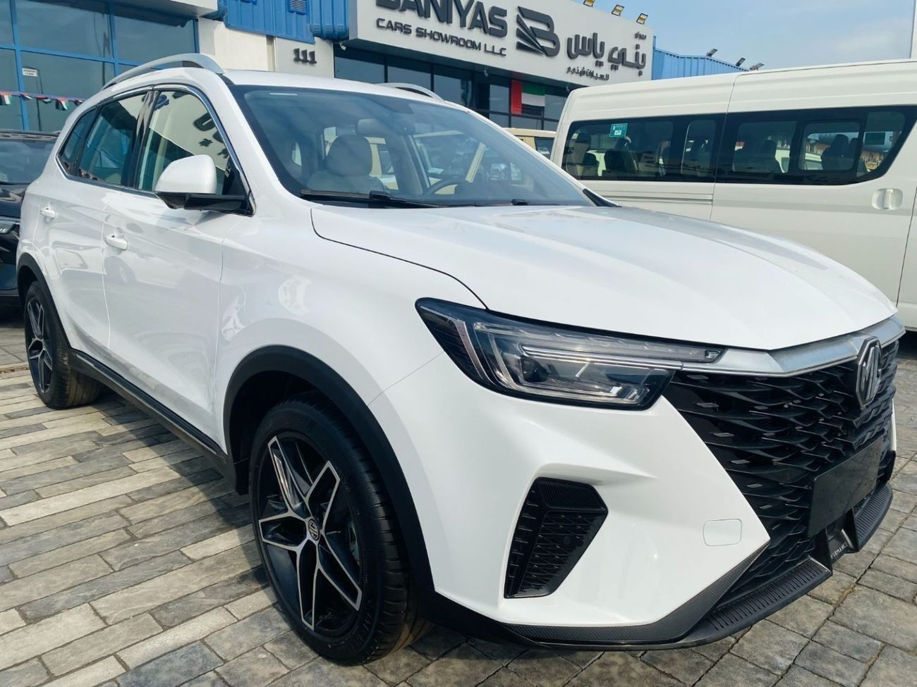 MG RX5 1.5T LUX White