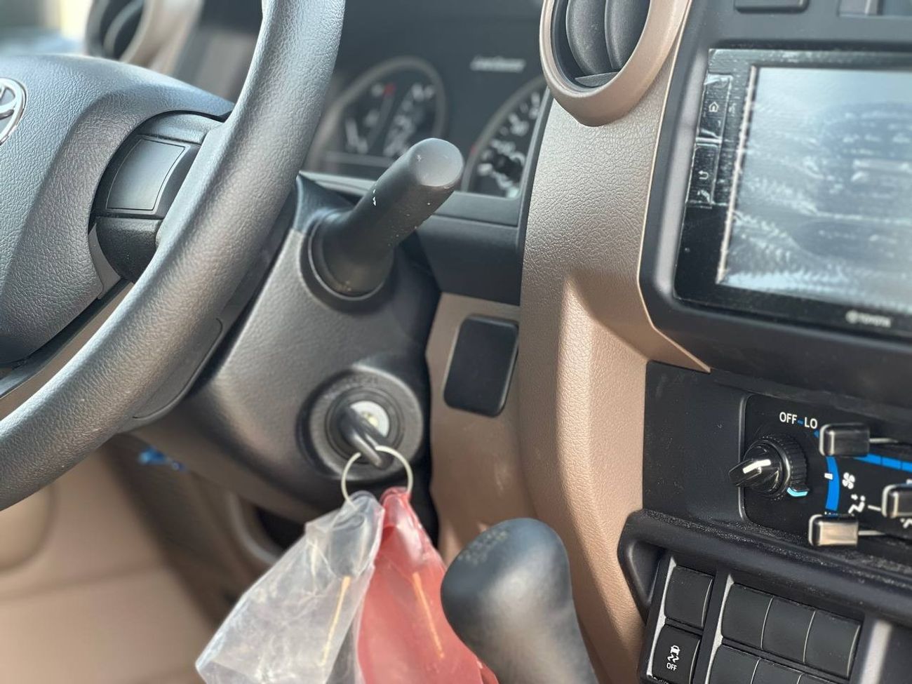 Toyota Land Cruiser Pick Up LC79 D/C 2.8L DSL M/T // 2025 // STANDER OPTION WITH POWER WINDOWS // SPECIAL OFFER // BY FORMULA AU