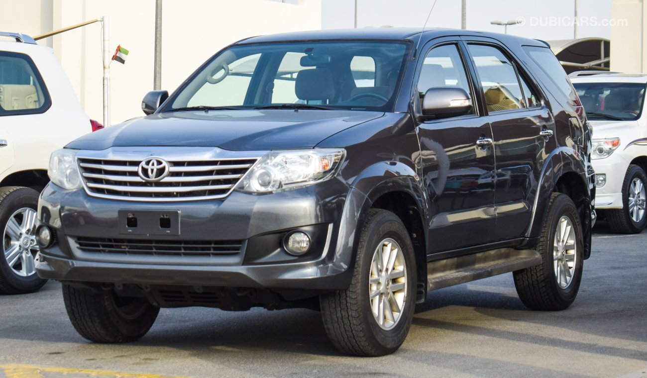 Toyota Fortuner فورشنر خليجي نظيف جدا وبحالة ممتازة