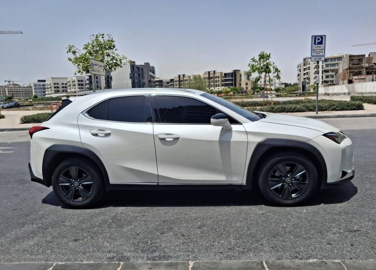 Lexus UX200 Premier 2.0L (169 HP)