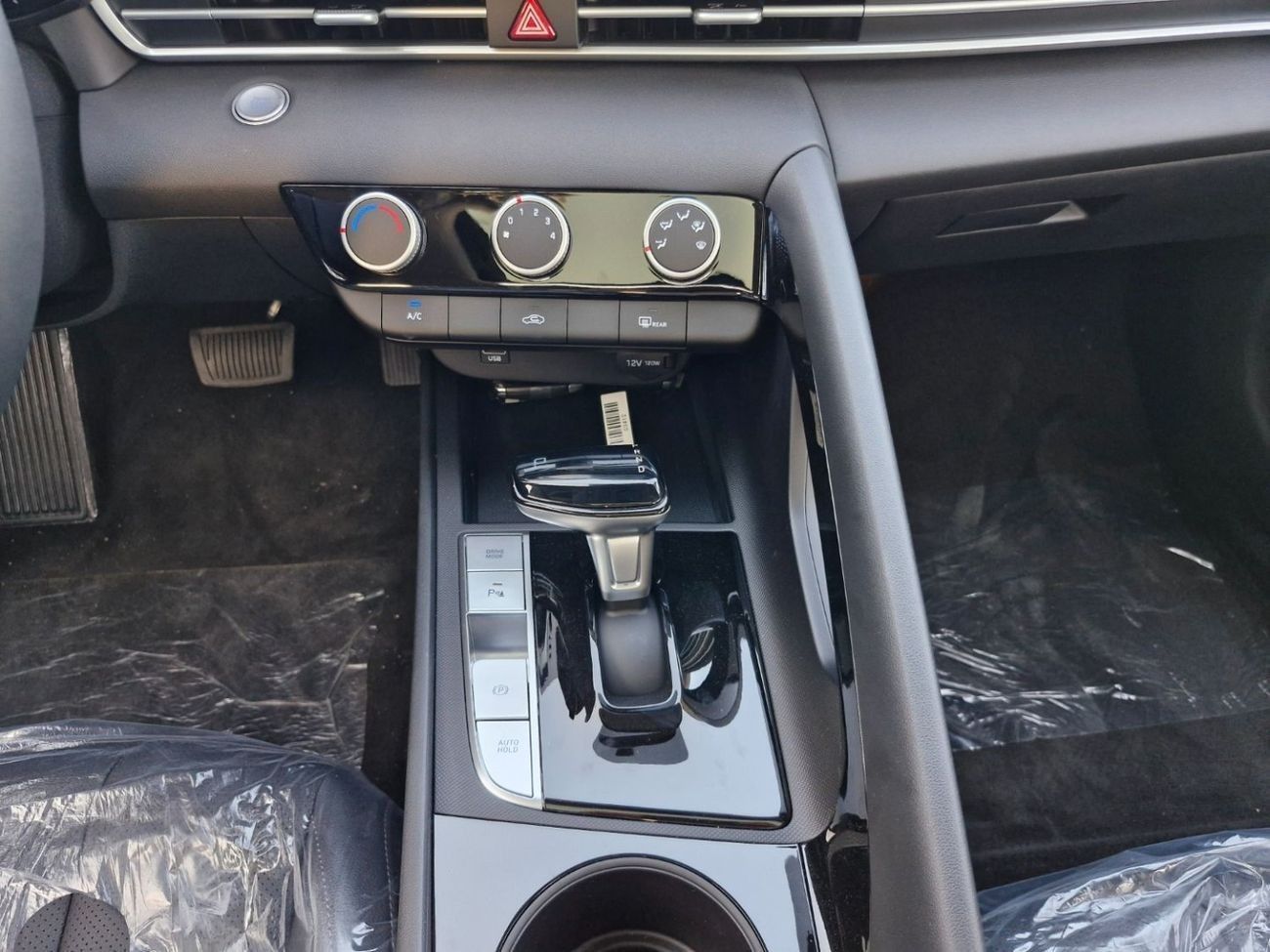 Hyundai Elantra 2025 HYUNDAI ELANTRA FULL BRAND NEW 0Km WITH 5% VAT INCLUDING WARRANTY + SERVICE