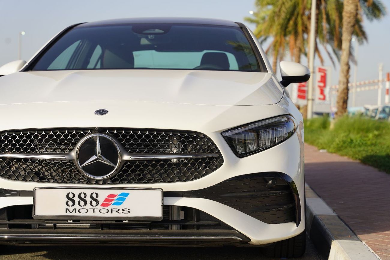 Mercedes-Benz A 200 2024 Mercedes-Benz A200 Sedan White 1.4L Km