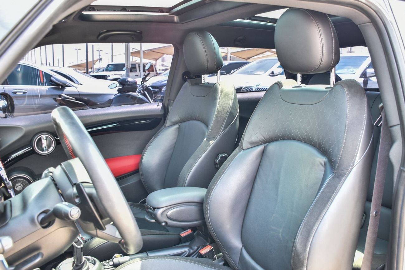 Mini John Cooper Works Cabrio Mini cooper works Model 2021 Gcc specs Full check agency, Under warranty Original paint no accident