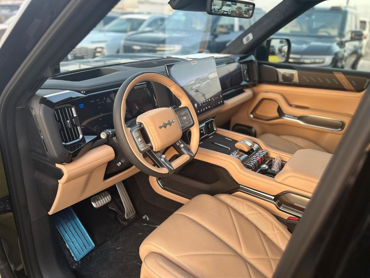 بي واي دي ليوبارد 8 Smart and Brave Flagship Edition (7 Seats)