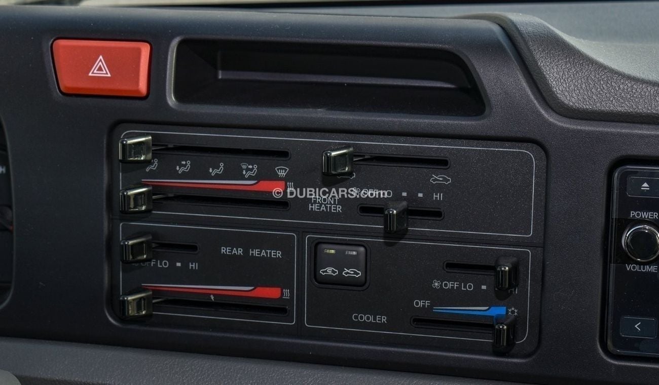 Toyota Coaster Coaster 4.2L Diesel V6 , 23 Seats