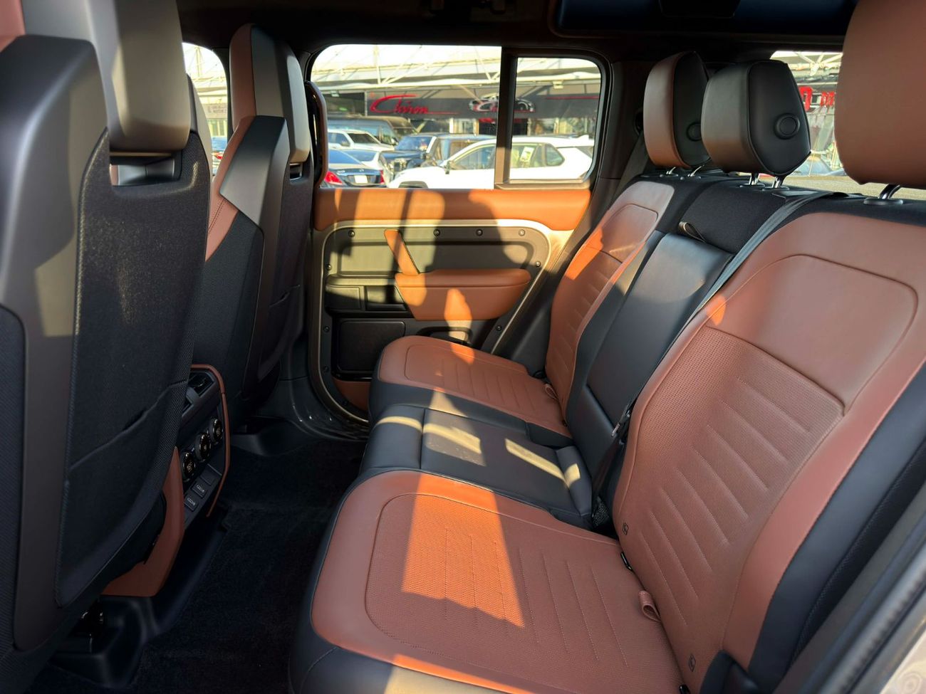 لاند روفر ديفندر