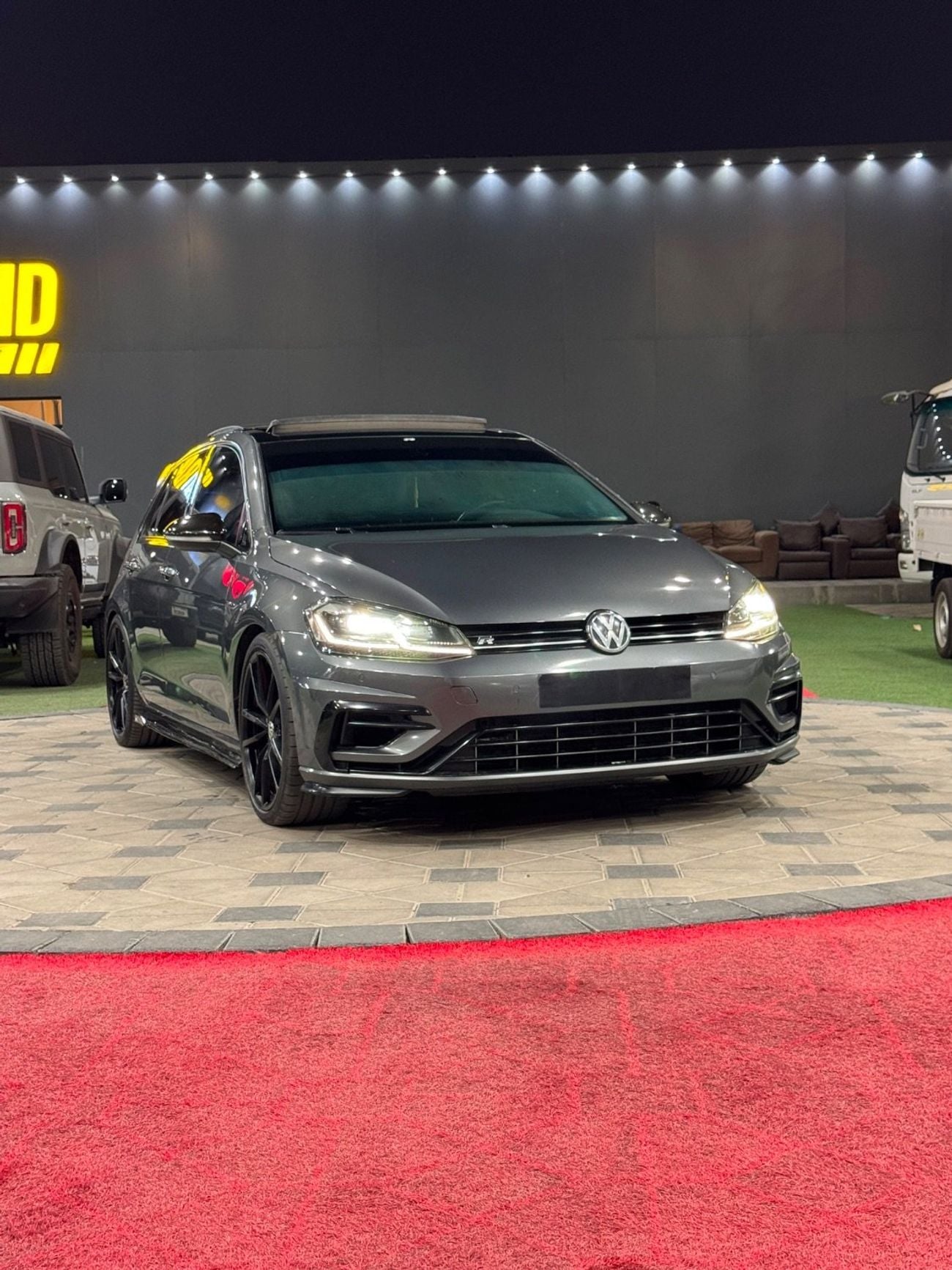 Volkswagen Golf R