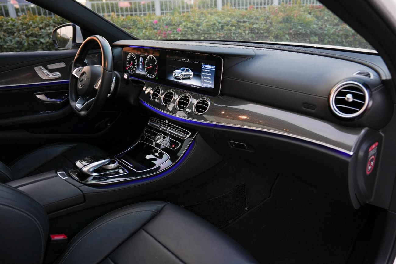 مرسيدس بنز E300 4MATIC 2017!! KOREAN SPECS!! NO PAINT!! NO ACCIDENT!!