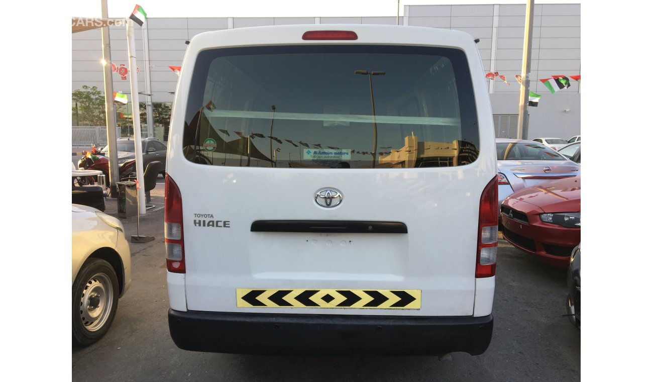 Toyota Hiace we offer : * Car finance services on banks * Extended warranty * Registration / export services