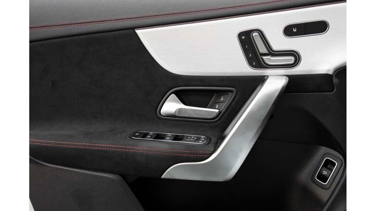 Mercedes-Benz CLA 35 AMG 35 AMG | 3,329 P.M  | 0% Downpayment | Full Mercedes Service History