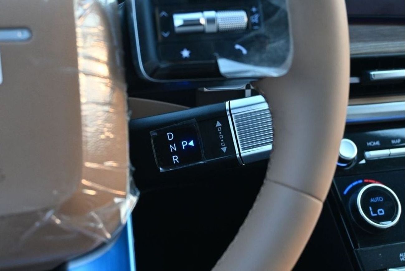 Hyundai Santa Fe Hyundai Santa Fe 2.5L Turbo, AWD Petrol, Model 2024, Color Grey (Export Price)