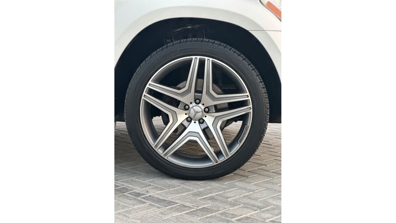 مرسيدس بنز GL 450 موديل 2008 خليجي فل مواصفات حاله ممتازه من الداخل والخارج