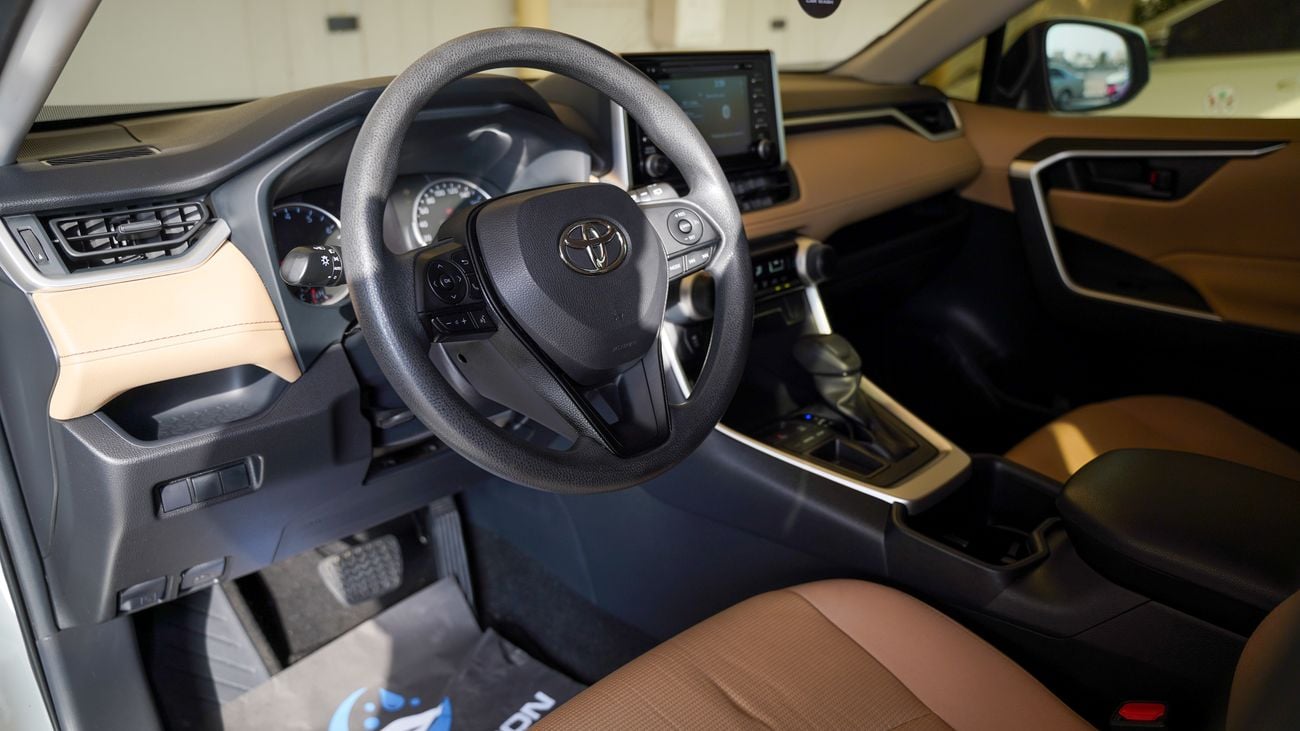 تويوتا راف ٤ 2.5L (2WD) EX