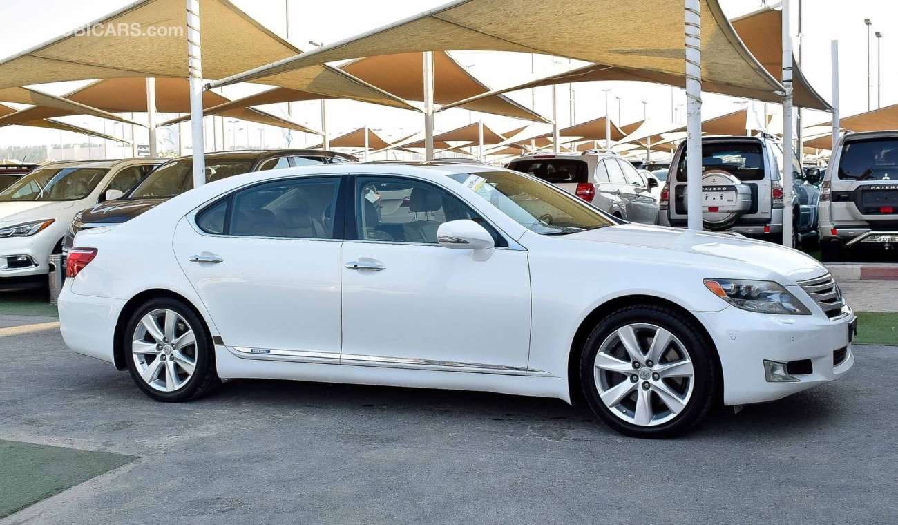 لكزس LS 600 Lexus LS 600H - HYBRID Full Service History GCC