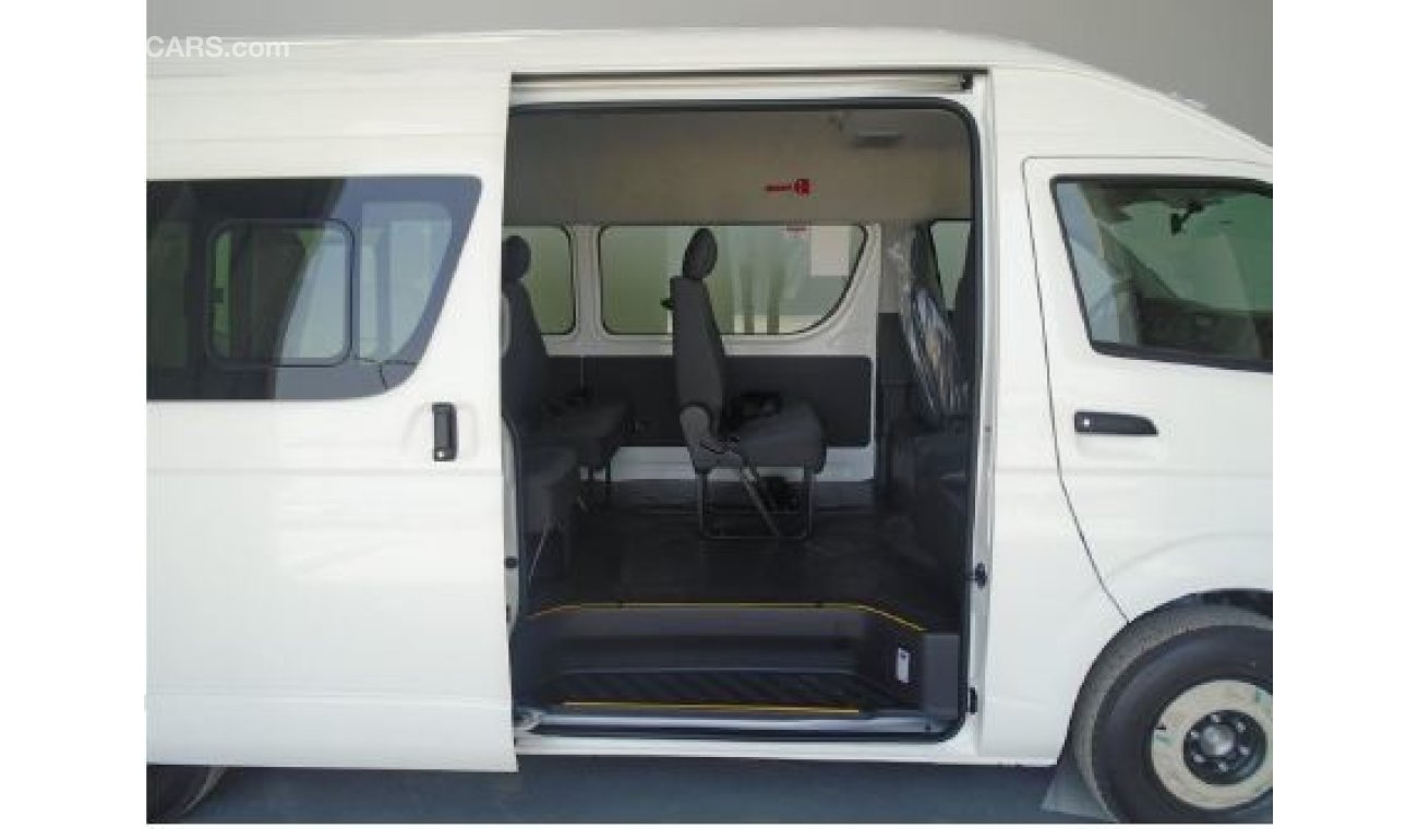 Toyota Hiace High roof Diesel M/T 13 Seater Mini Bus