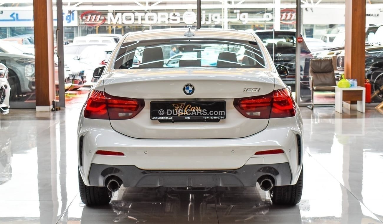 BMW 120i BMW 120 M-KIT | 1.5L V4 | 2023