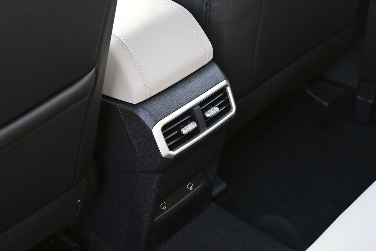 Kia Sportage Kia Sportage 2.0L Hybrid, Color White, Model 2025