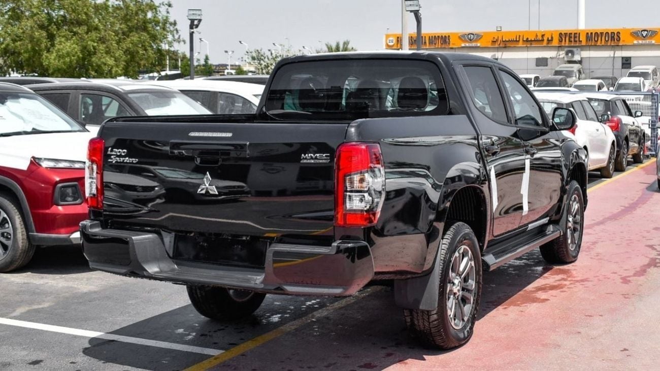 Mitsubishi L200 Mitsubishi L200 SPORTERO DIESEL - 2.4L - DOUBLE CABIN - 4X4 - A/T - POWER LOCKS AND POWER WINDOWS