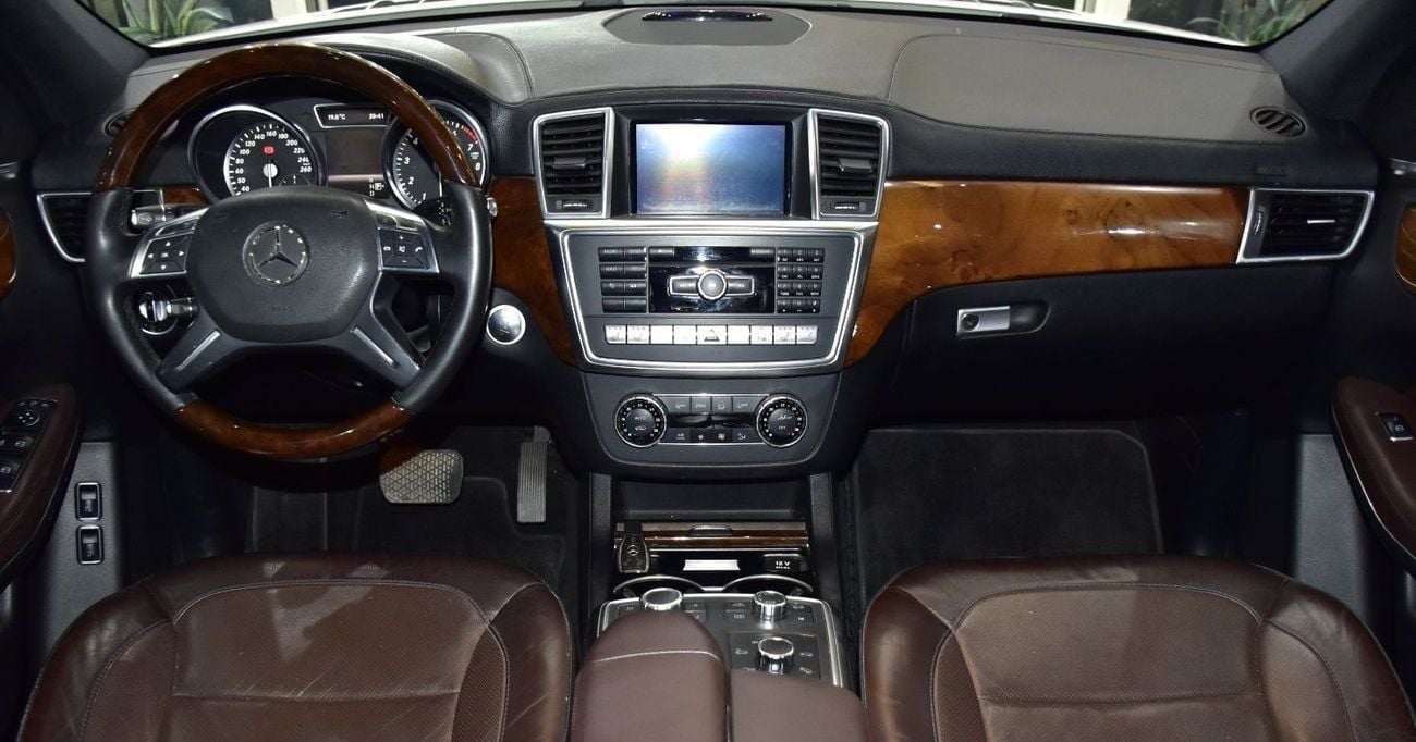 Mercedes Benz GL500 EXCELLENT DEAL for our Mercedes Benz GL500 4Matic ( 2013 Model ) in White Color GCC Specs
