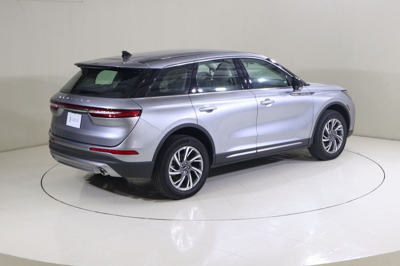 لينكولن كورساير AWD