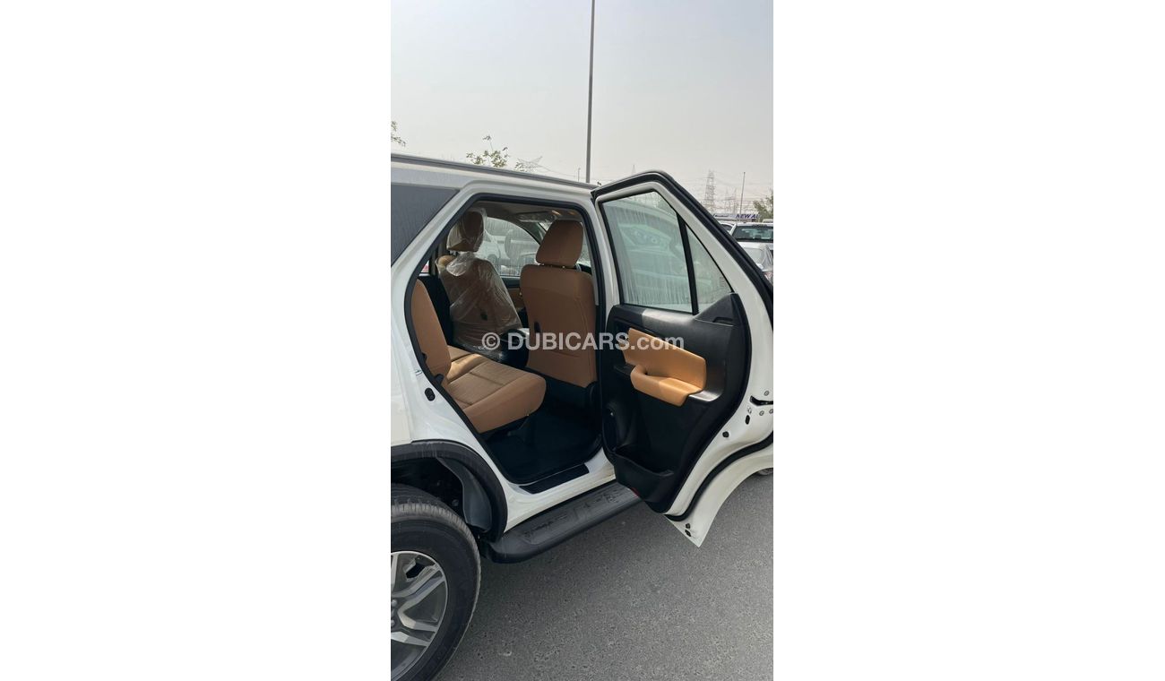 Toyota Fortuner 2022 Toyota Fortuner 2.7L G Petrol Brand New Last Few units only