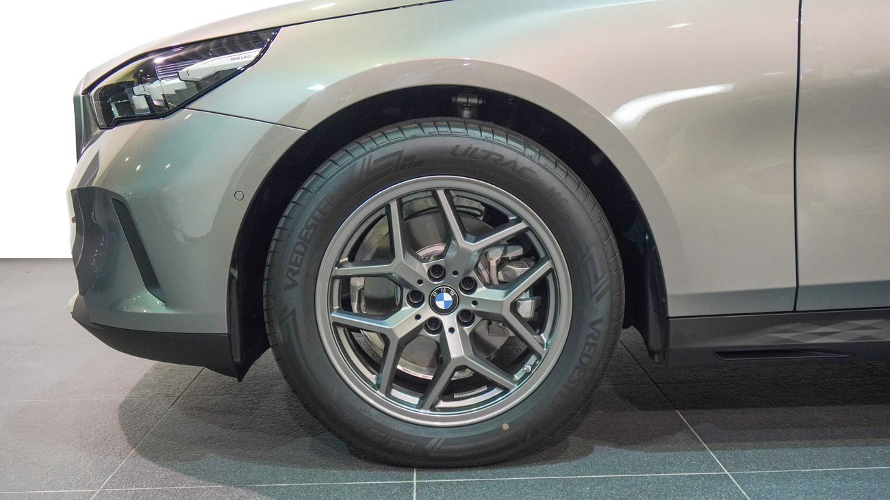 بي أم دبليو 520i