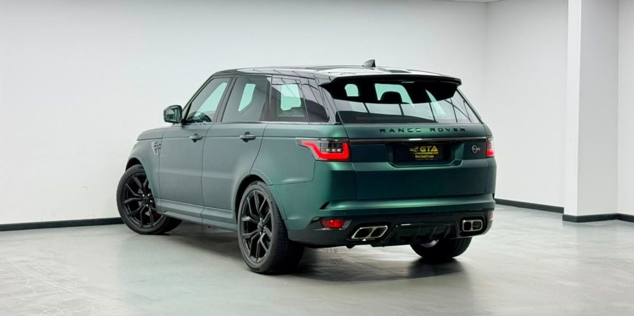 Land Rover Range Rover Sport SVR 2018 Range Rover Sport , Carbon Fiber Package, Fully Loaded, Excellent Condition, GCC