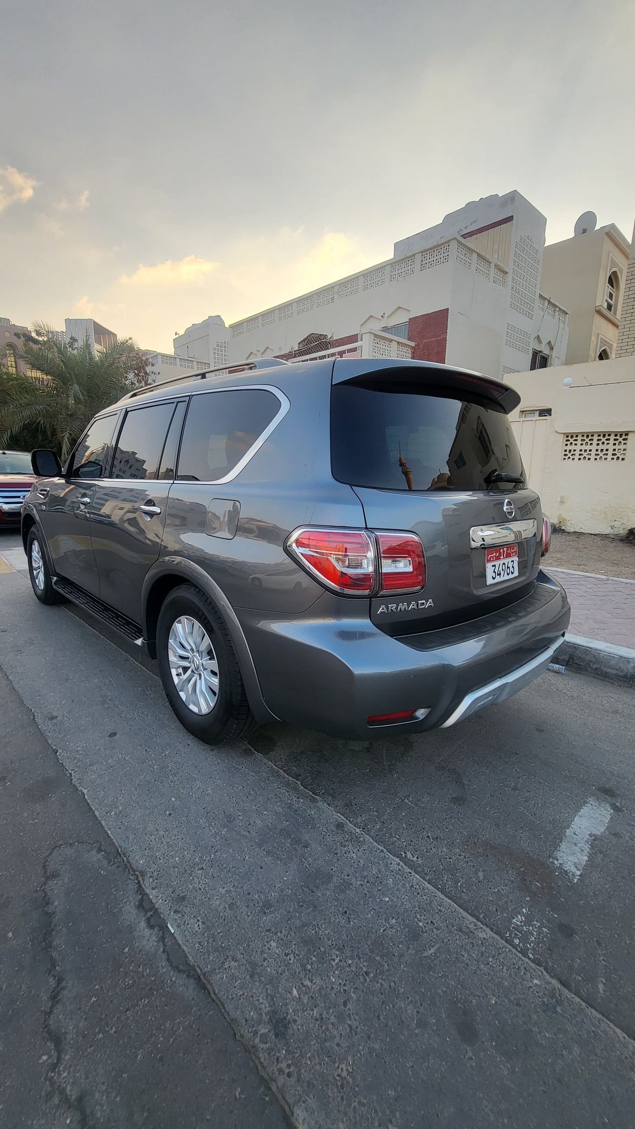 Nissan Armada sv