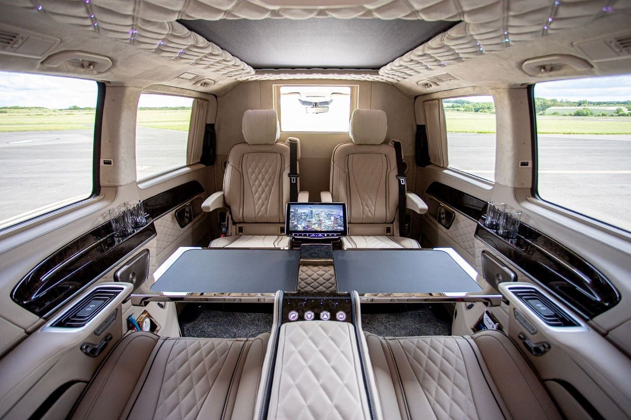 مرسيدس بنز V 300 Senzati® Jet Class® Oryx Edition® 6 Seat Silk Beige Leather