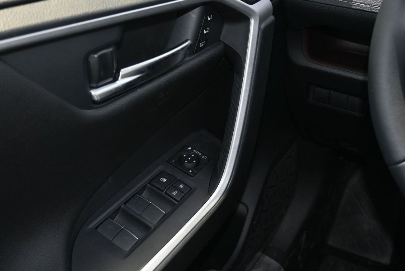 تويوتا راف ٤ Toyota RAV4 2.5L Petrol, AWD, CUV 5Doors, Model 2024 Color Black