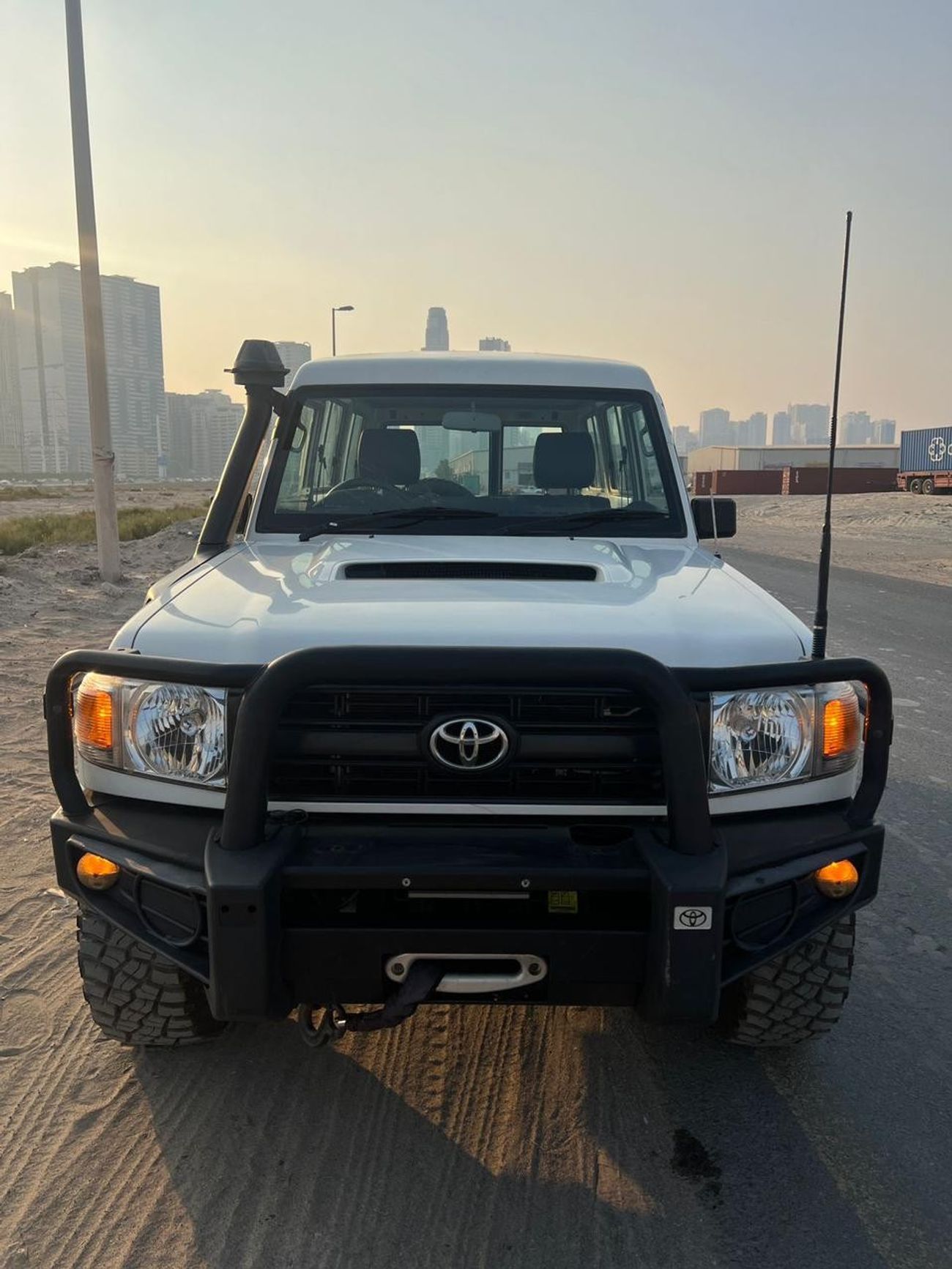 تويوتا لاند كروزر 70