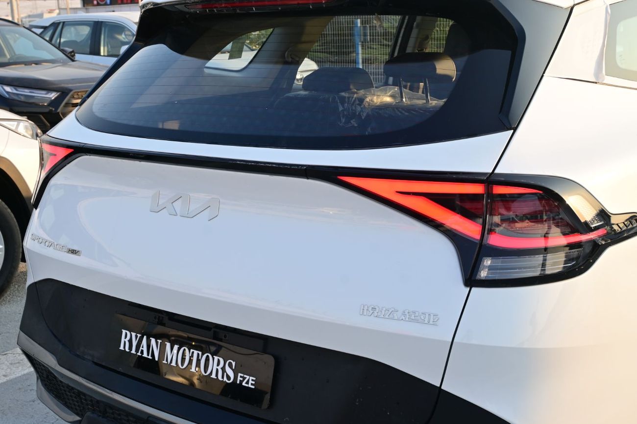 Kia Sportage Kia Sportage 2.0L Hybrid, Color White, Model 2025