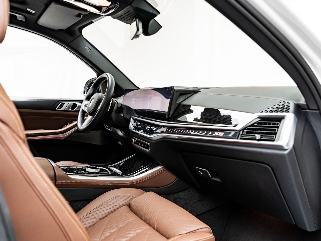 BMW X5 40i M Sport 3.0L 2025 BMW X5 xDrive 40i M Sport, 3.0 TC I6, AWD, 340bhp, 8 Speed Auto.