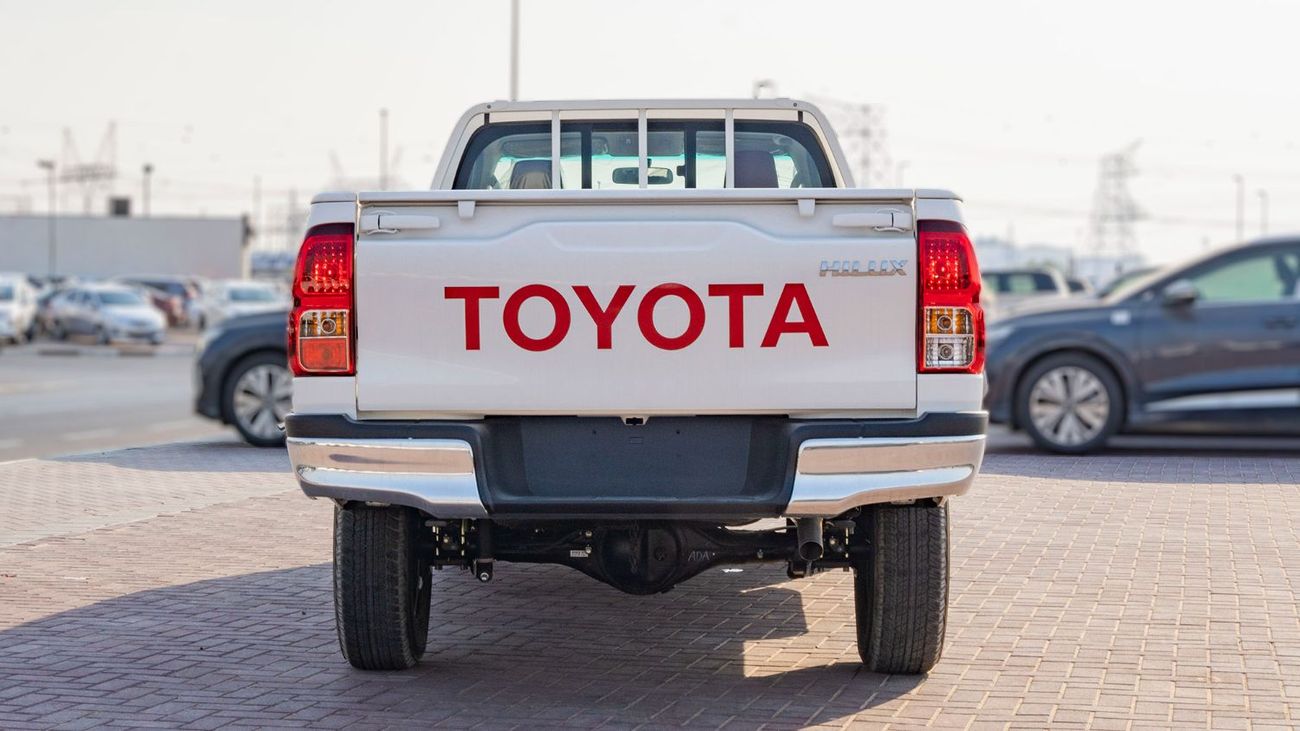 تويوتا هيلوكس 