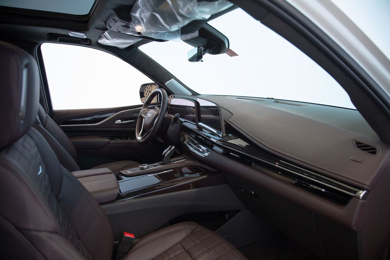 Cadillac Escalade Premium Luxury 6.2L 4WD