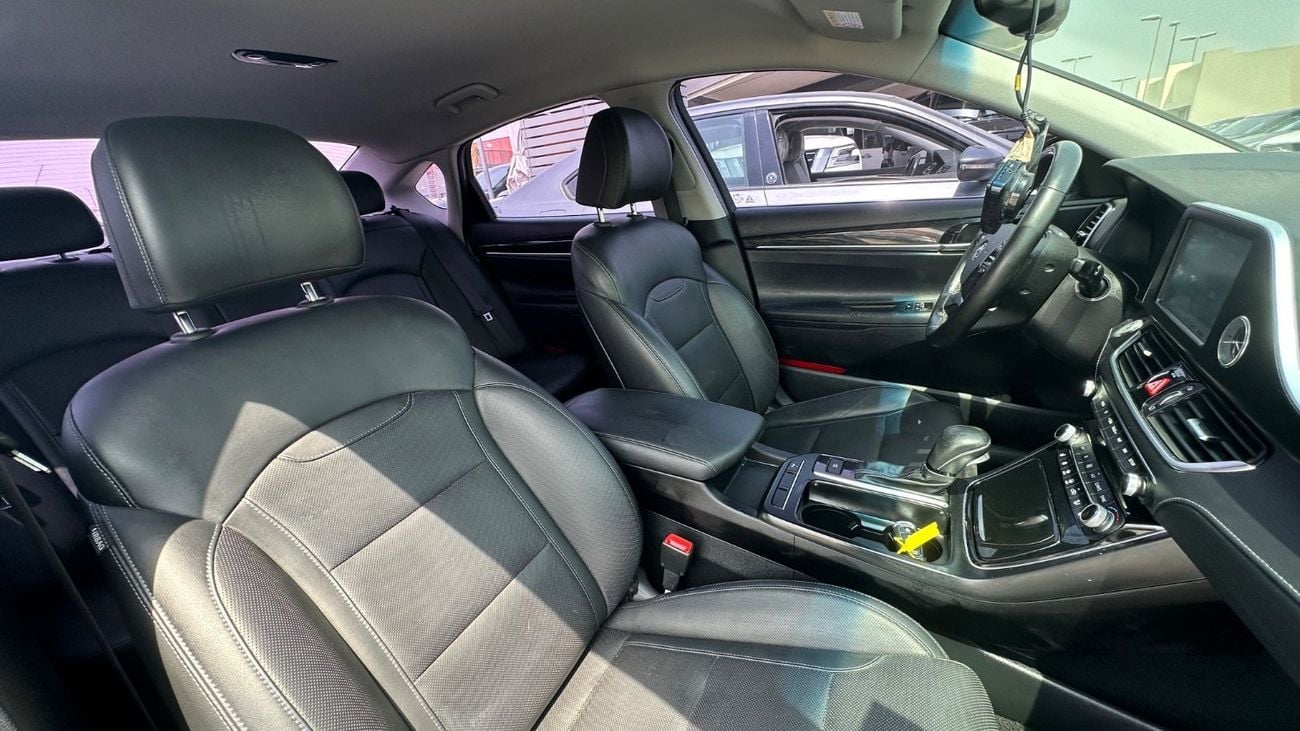 Hyundai Grandeur STD (NON GCC)