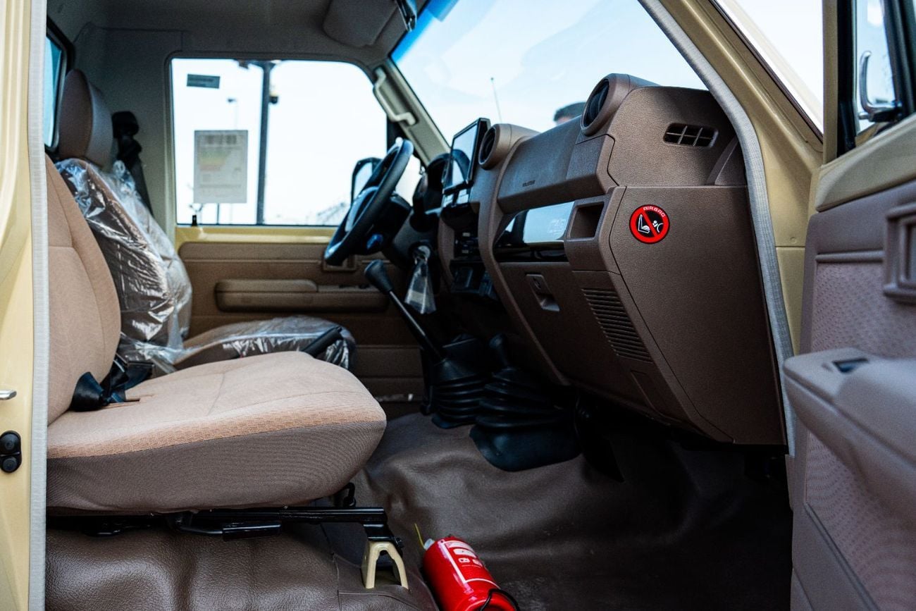 تويوتا لاند كروزر بيك آب Toyota Land Cruiser Pickup 4.0L Manuel 2025 4WD