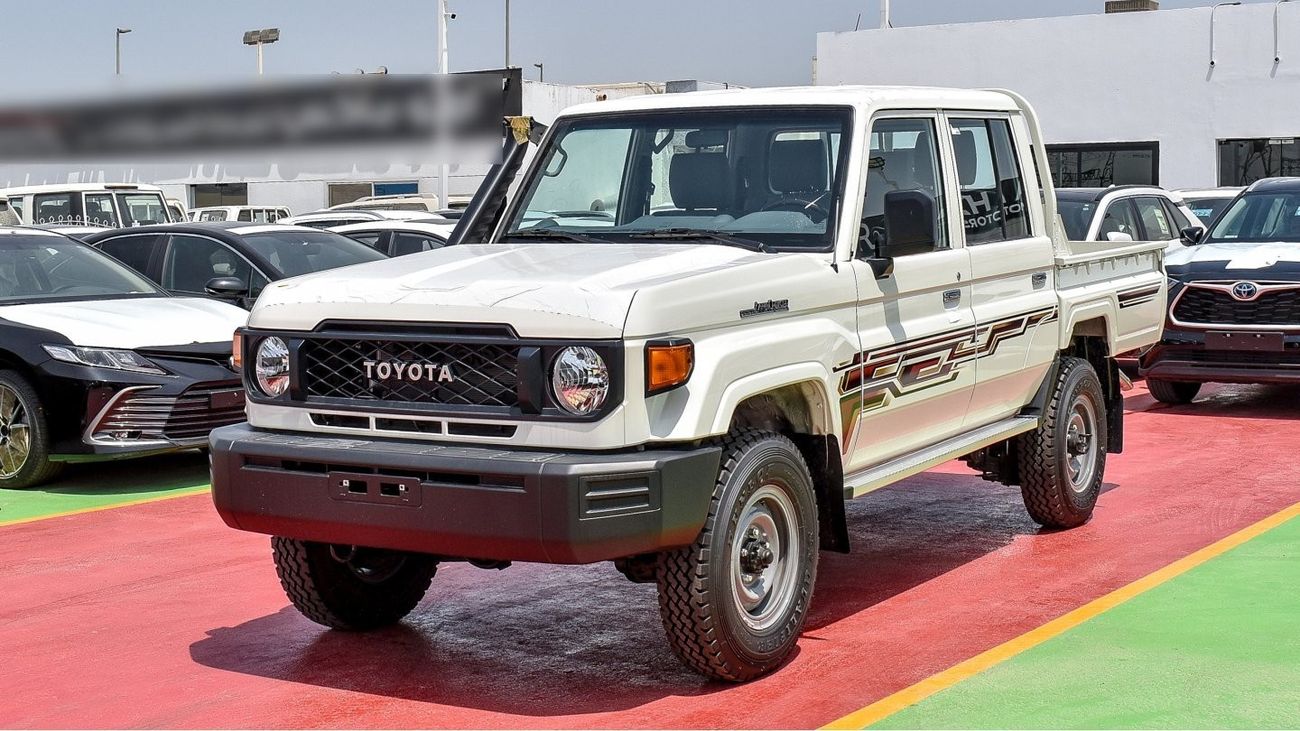 Toyota Land Cruiser Pick Up 4.0L V6 Double Cabin M/T