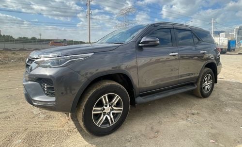Toyota Fortuner right hand drive diesel 2.8 liter
