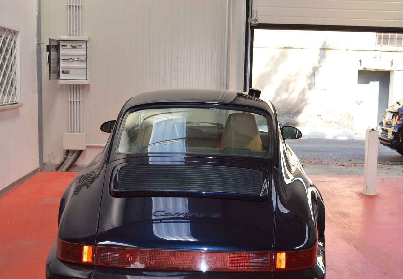 Porsche 911 964 Carrera 4 Coupe