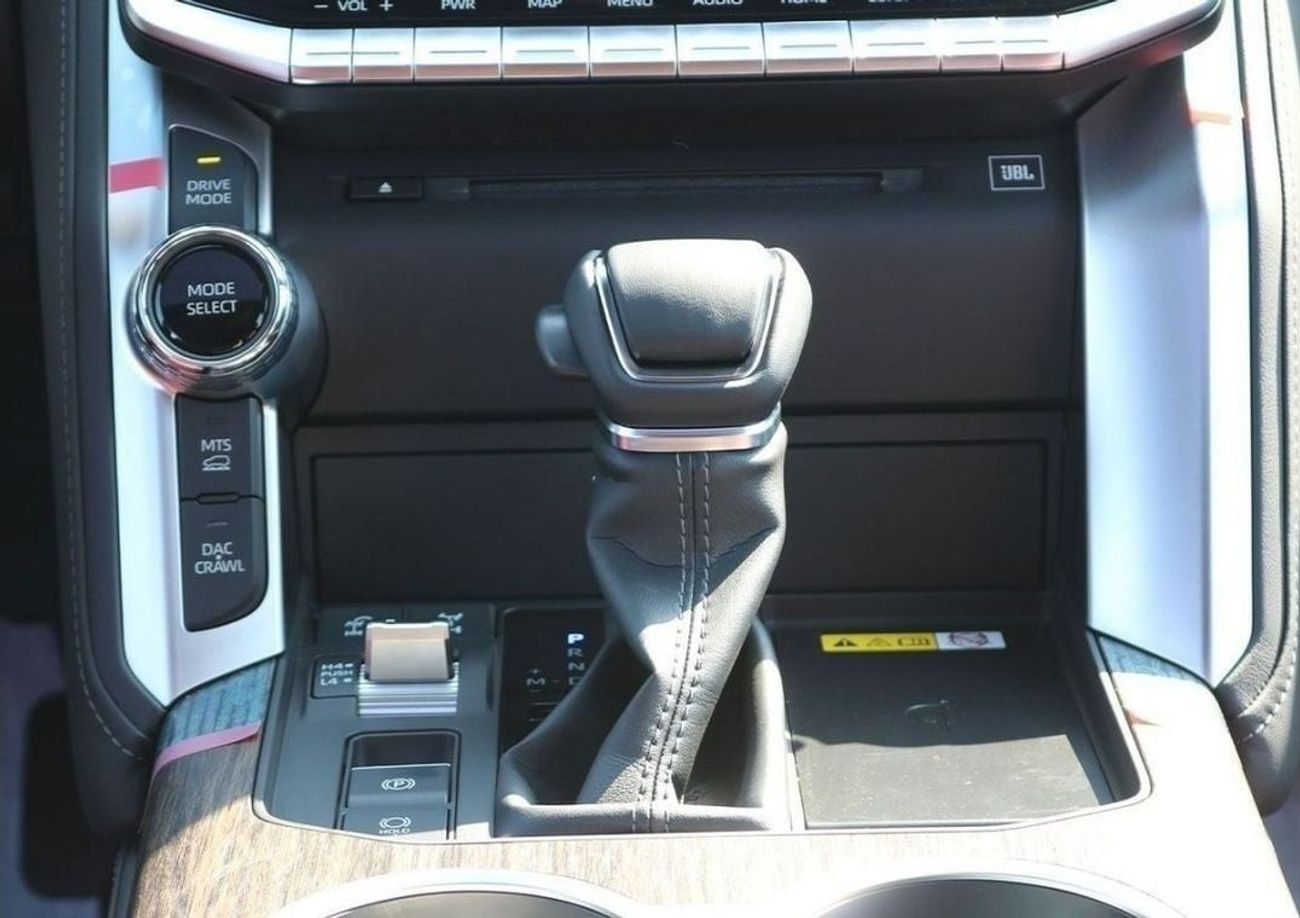 Toyota Land Cruiser 3.3L Diesel VXR-Z Exclusive | FULL COMPLICATION | HEATED SEAT  | 2022